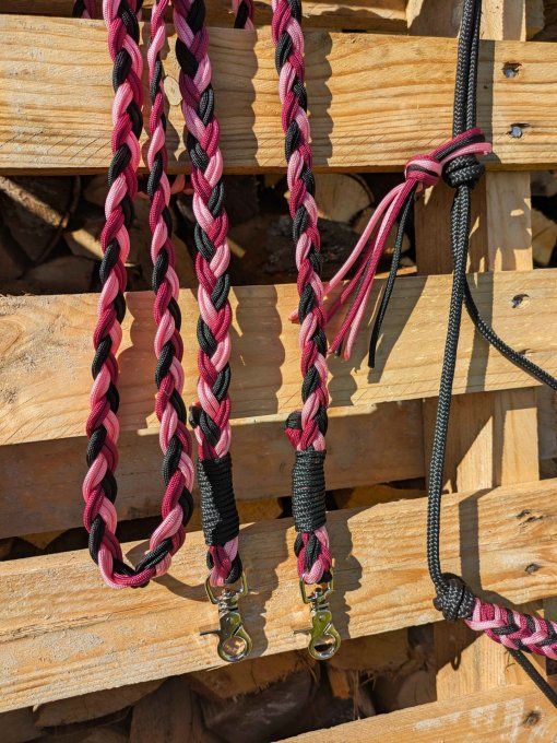 Ensemble noir, prune et rose clair taille cheval